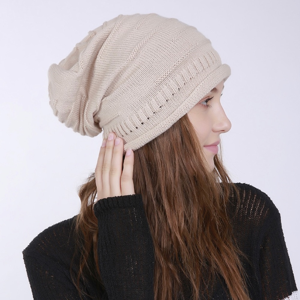 Trendy Knitted Wool Slouch Beanie Cream Color